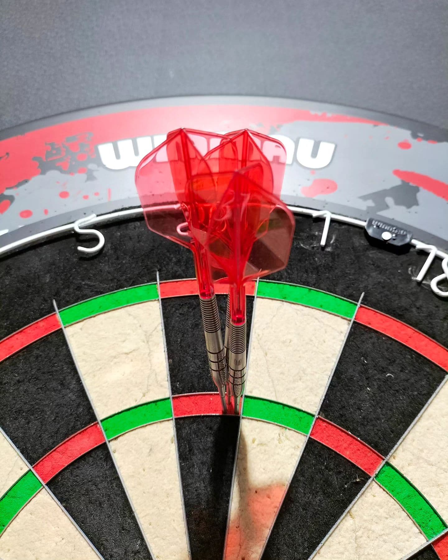 Tredicesimo 180 🎉🎊🎉🎉
🎯🎯🎯🧘🏻‍♂️🧘🏻‍♂️🧘🏻‍♂️
16/06/2024
Target Aspinall gen2, 95% tungsten 26g
.
.
.
.
.
.
#darts
#dartshopper