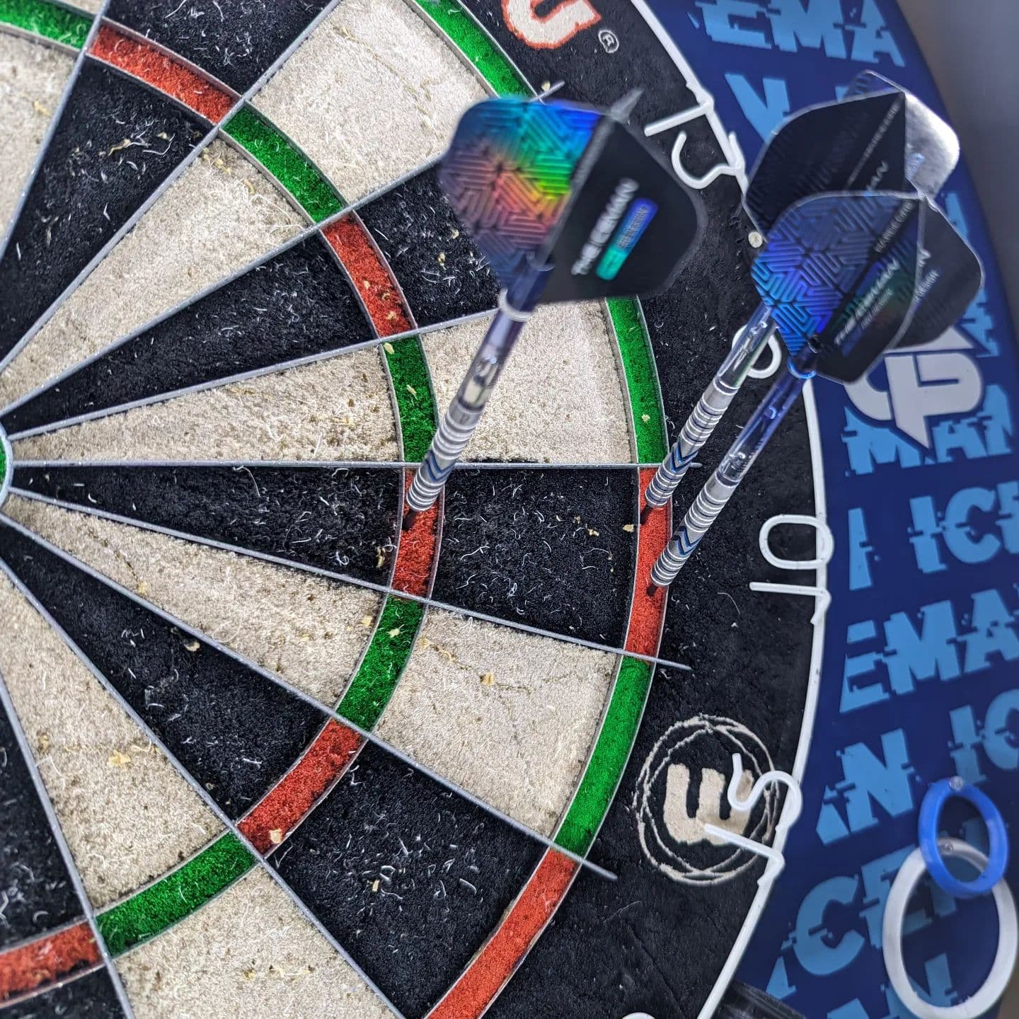 Mooi setje Gerwin Price Midnight 90%

dartshopper dartshopper.nl #dartshopper