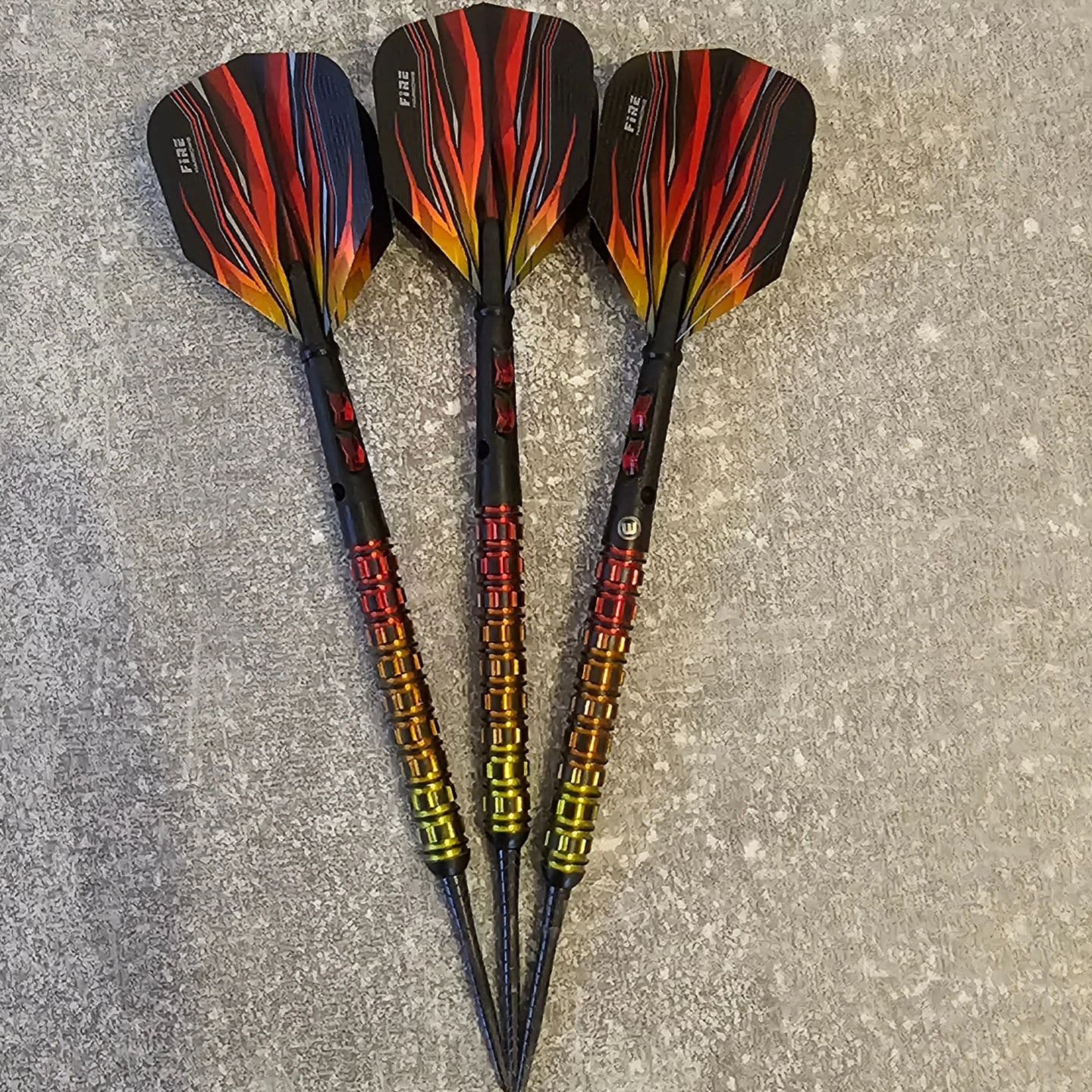 Hier meine neuen Steel-Darts

Tip:
Target Firestorm Black Quartz Point 30mm
Barrel:
Winmau Firestorm Flame Straight 90% Tungston 22g
Shaft:
Harrows Carbon ST Red Short
Flight:
Harrows Fire Two-Tone

Inspiriert bzw gesehen bei hobbydarter84  und dartbutze
Gekauft bei dartshopper

#dart #darts #missiondarts #reddragondarts  #unicorndarts #unicorn #unicorn_eclipse_hd2 #targetdarts #dartoche #oche #dartshopper