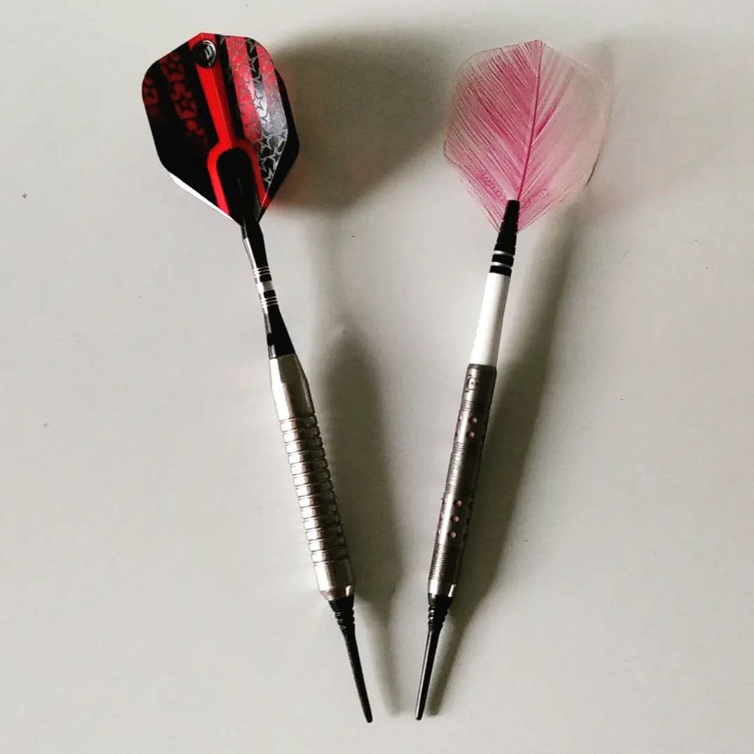 Meine Darts bisl Style geändert. Links die von meinem Sohn direkt mit. 
•
•
•
#darts🎯 #dart #darts #bullsdarts #targetdarts #target #bullseye #bull #pfeile #dartpfeile #dartshopper